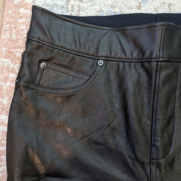 Spanx Ankle Pants Petite - Picture 6 of 10